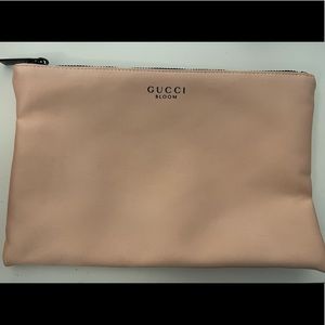 Must go before 27th! GUCCI makeup bag